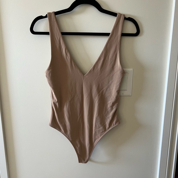 BABATON CONTOUR V NECK BODY SUIT - Picture 1 of 3